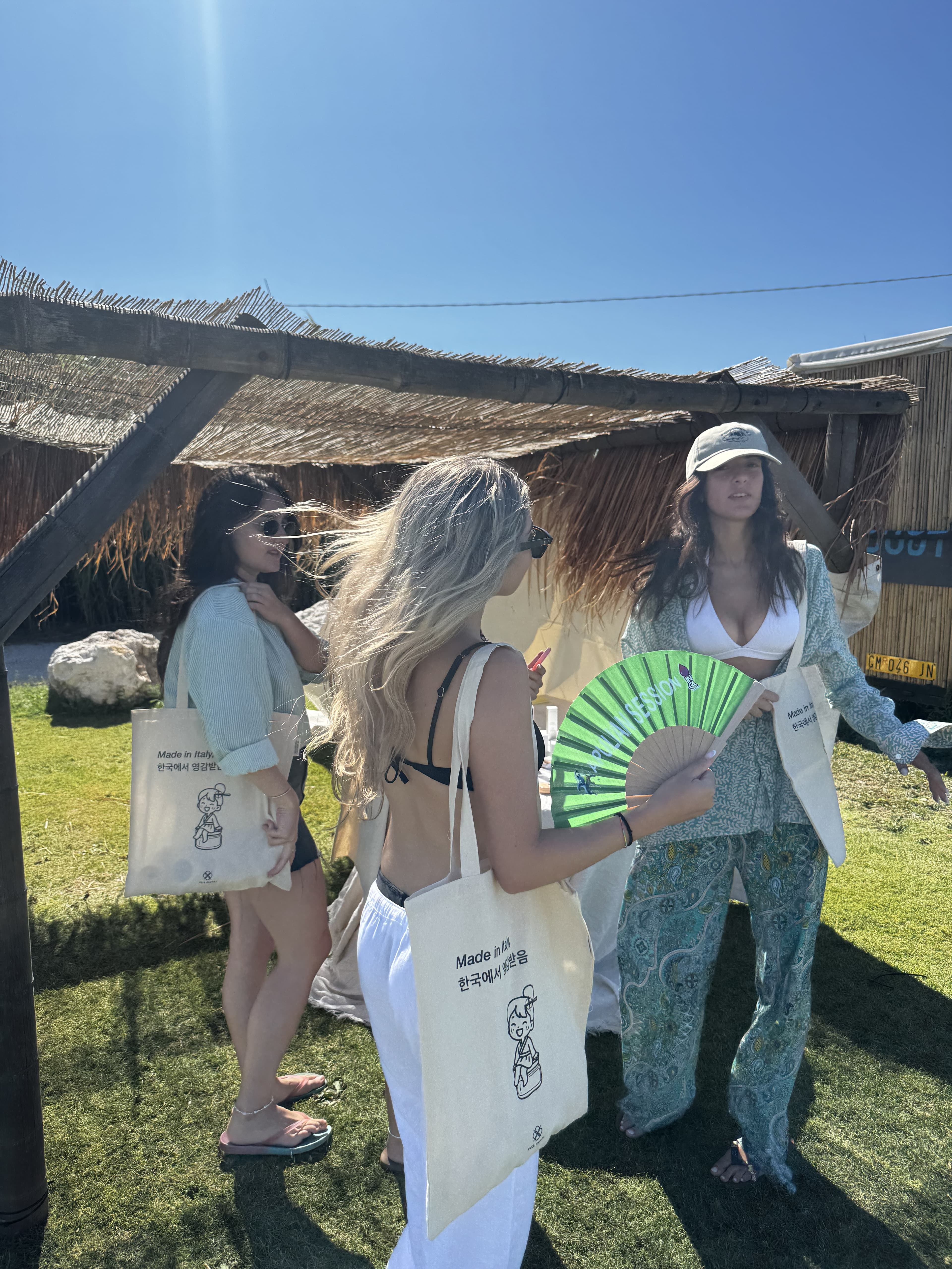 Ospiti al pop-up Fusion Rei in Puglia con il ventaglio