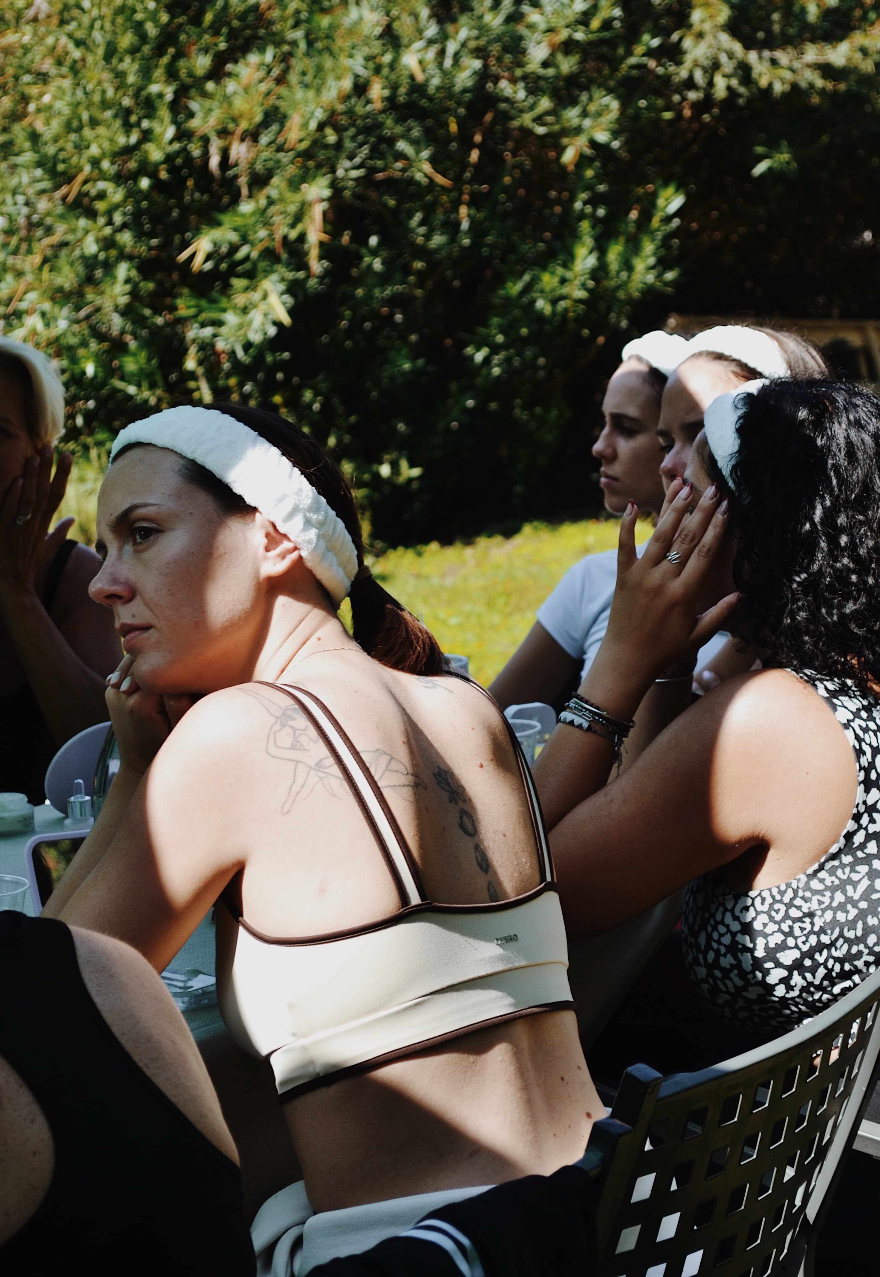Gruppo di partecipanti durante il workshop Flow & Glow
